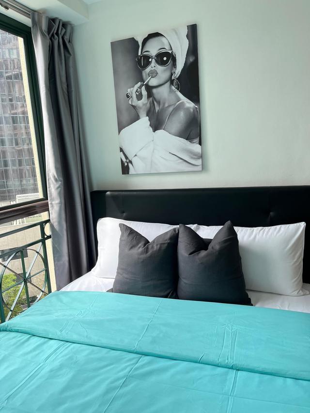 The Bencoolen offers expats unbeatable city living – just steps from Bugis, Bras Basah & Dhoby Ghaut MRT. Enjoy full condo facilities like a pool, gym, and BBQ, with cafes, malls, and museums at your doorstep. Quick access to the CBD and Orchard makes this the perfect home for work and play.
